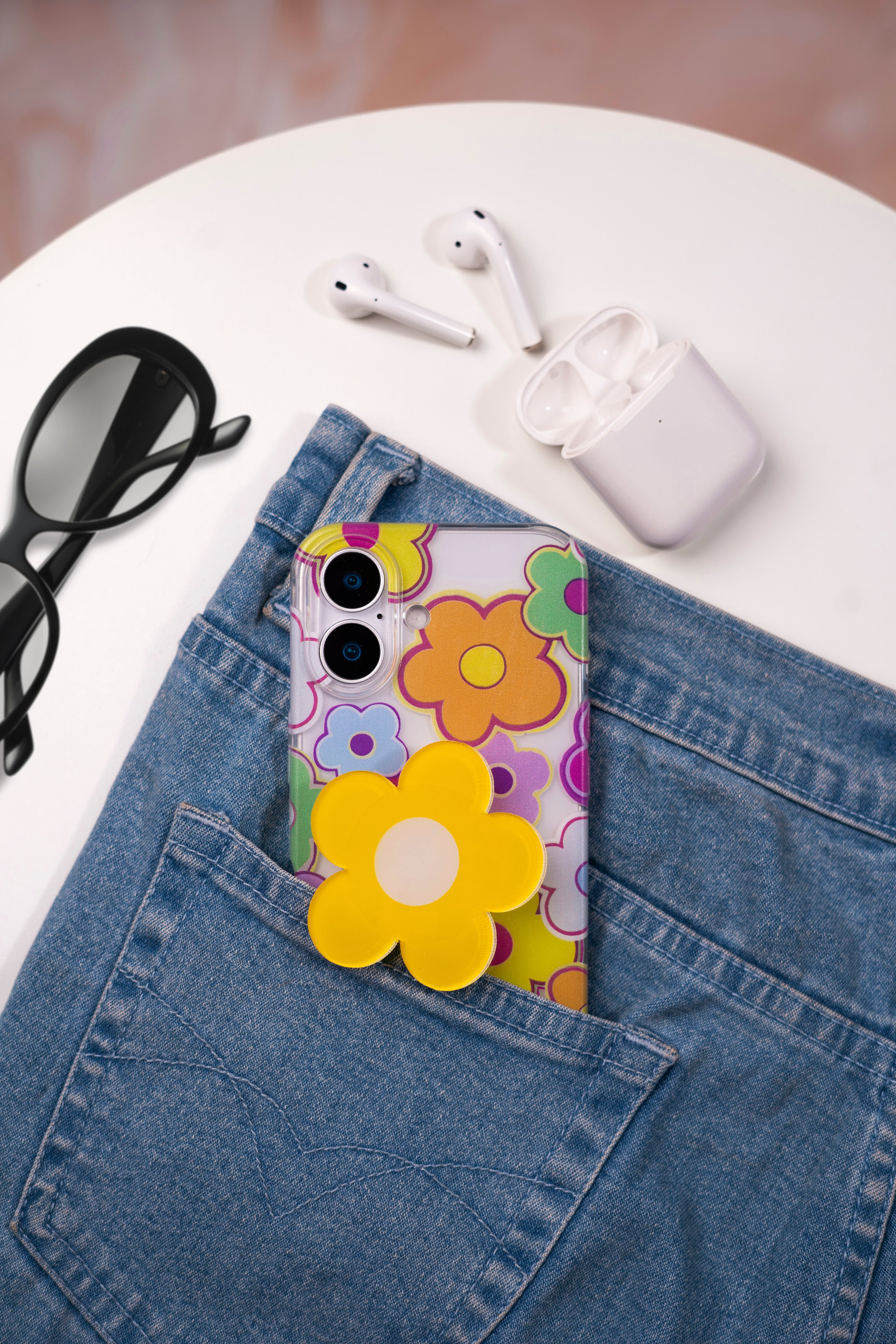 Retro Daisy Gripper Phone Case